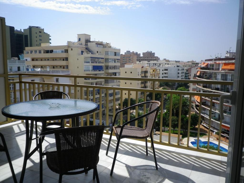 Apartamentos Turísticos Yamasol Fuengirola Quarto foto